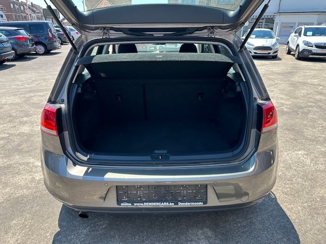 Volkswagen Golf 1.2i benzine, Automaat, 2017, GPS + Garantie