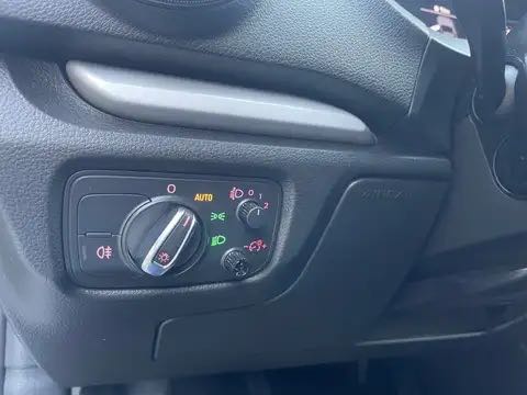 Audi A3 1.6 TDi // Navig // Clim Bizone // Régulateur //.
