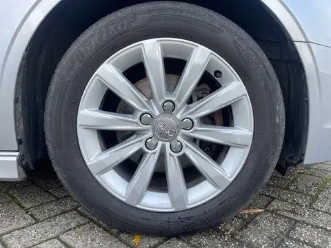 Audi A3 1.6 TDi // Navig // Clim Bizone // Régulateur //.