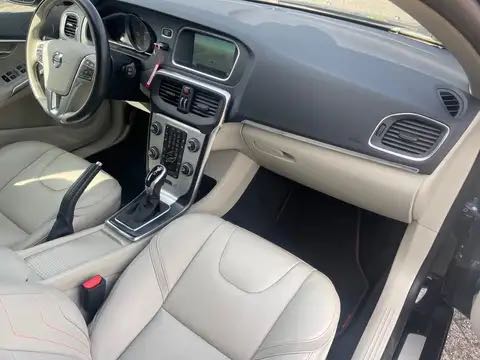 Volvo V40 2.0 D2 Ocean Race Geartronic // Full // 50000KM //