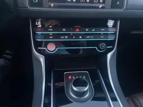 Jaguar Xf XF 2.0 R-Sport // 2018 // 83000KM // Cuir Brun // Cam // Led