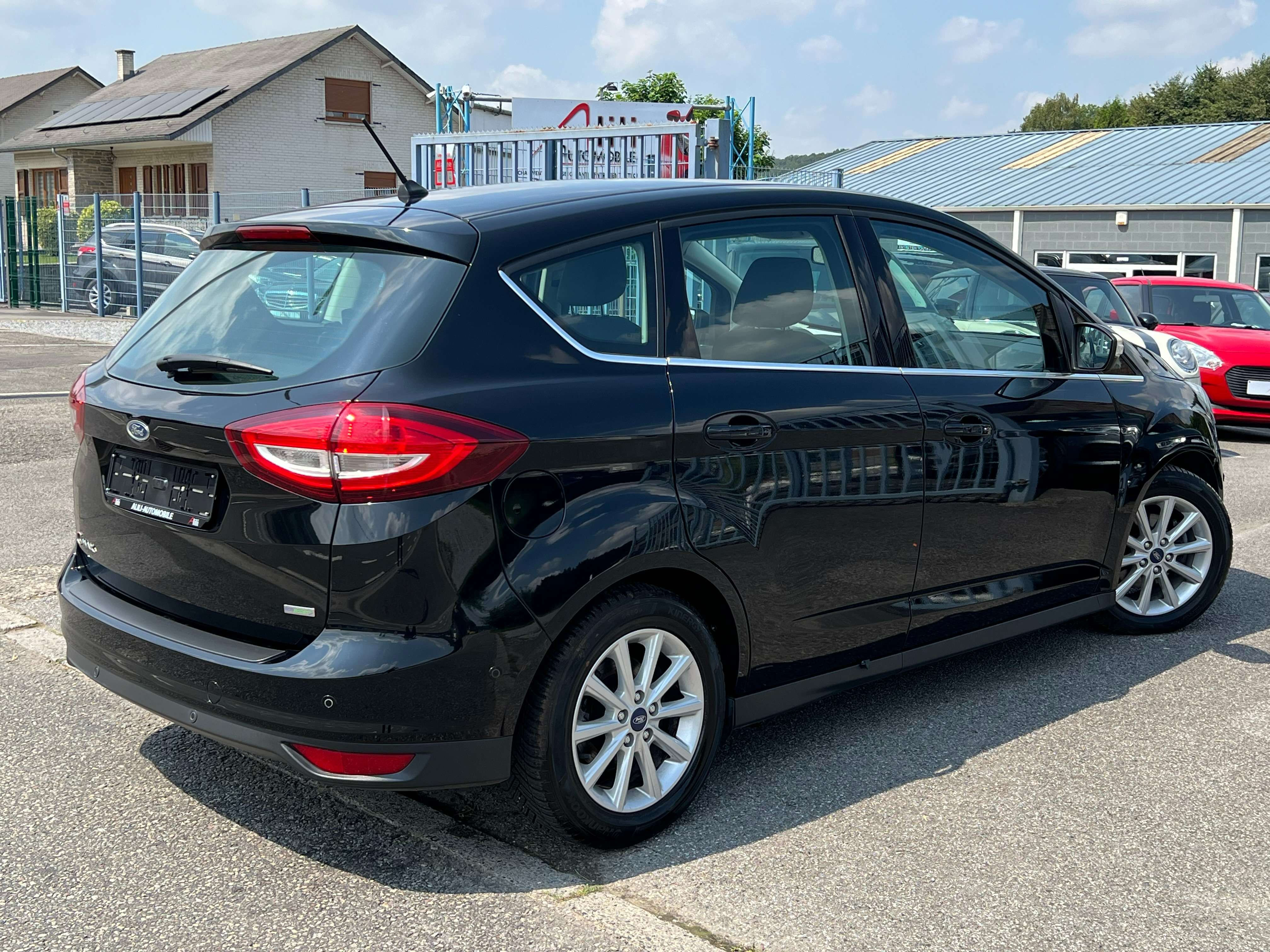 Ford C-Max 1.0*Prête a immatriculer*Titanium*Garantie 12M*