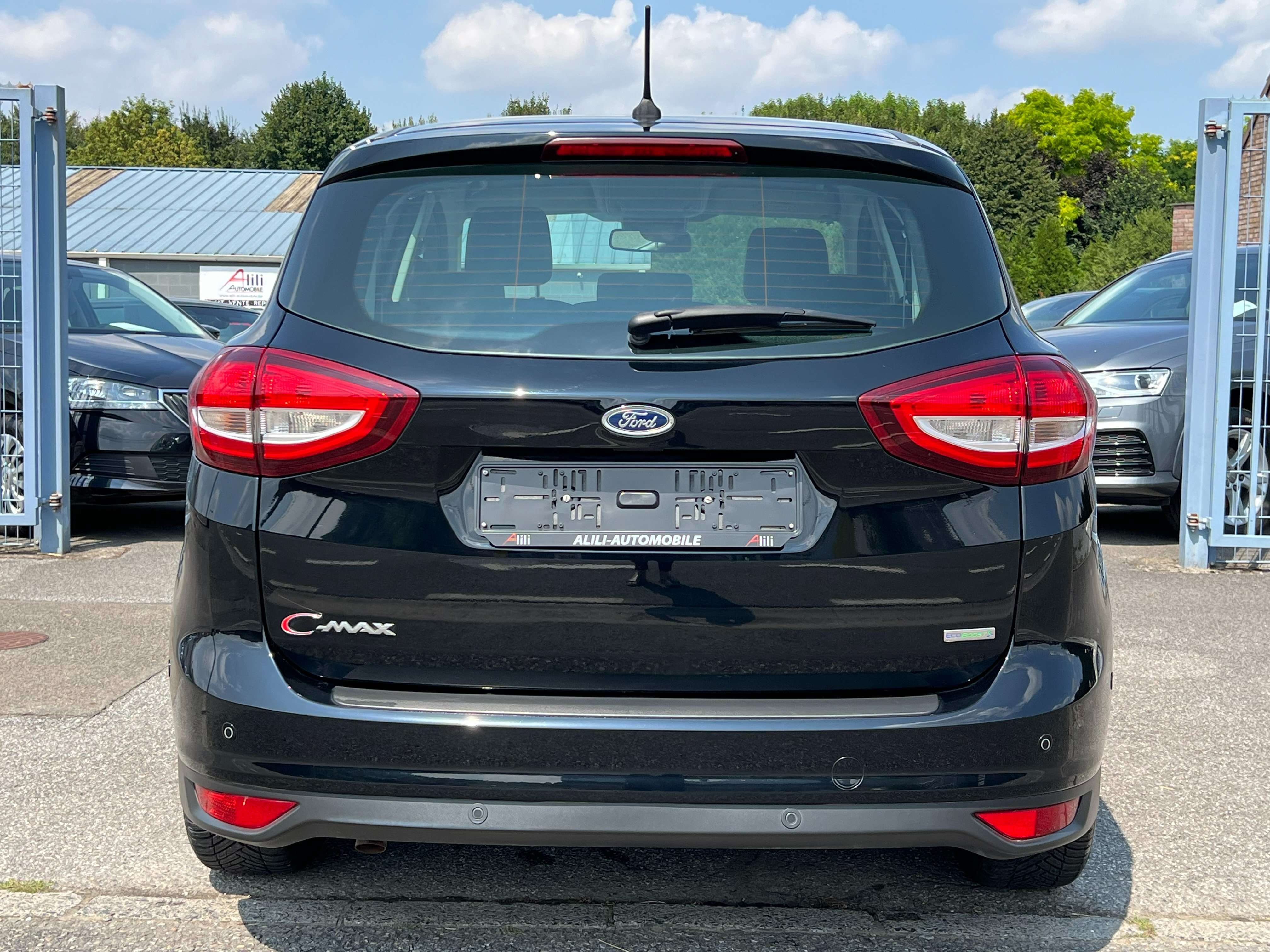 Ford C-Max 1.0*Prête a immatriculer*Titanium*Garantie 12M*