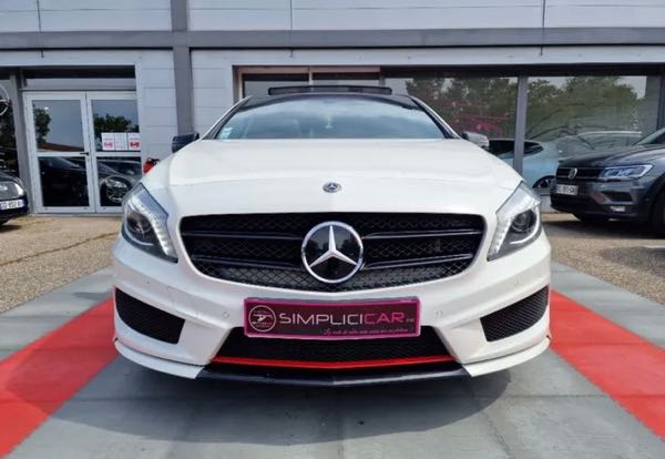 Mercedes-Benz Classe A 7-G DCT 180. BlueEFFICIENCY Fascination