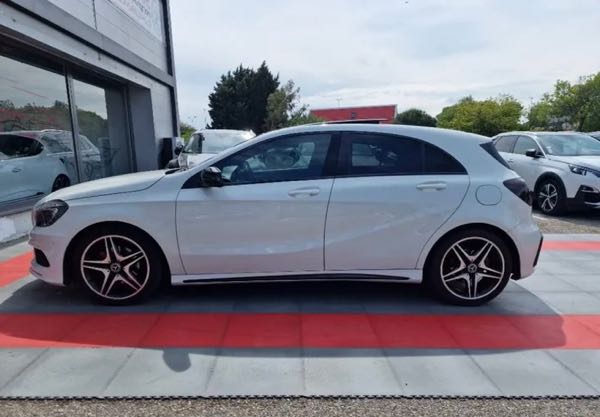 Mercedes-Benz Classe A 7-G DCT 180. BlueEFFICIENCY Fascination