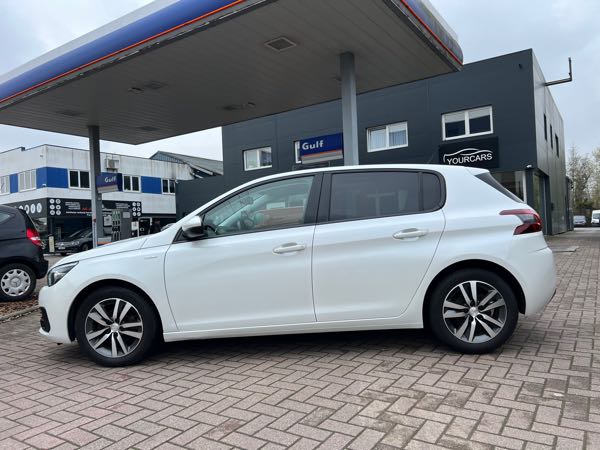 Peugeot 308 II (2) 1.2 PURETECH 110 S&amp;S 7CV STYLE