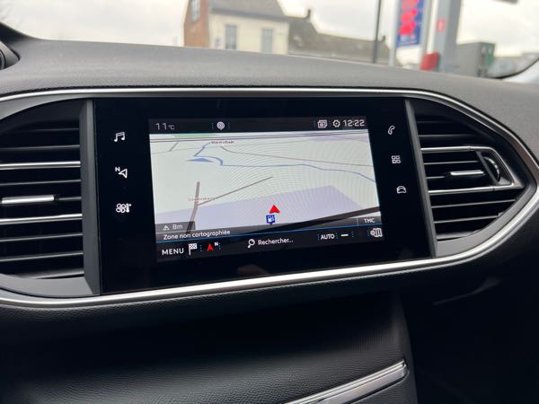 Peugeot 308 II (2) 1.2 PURETECH 110 S&amp;S 7CV STYLE