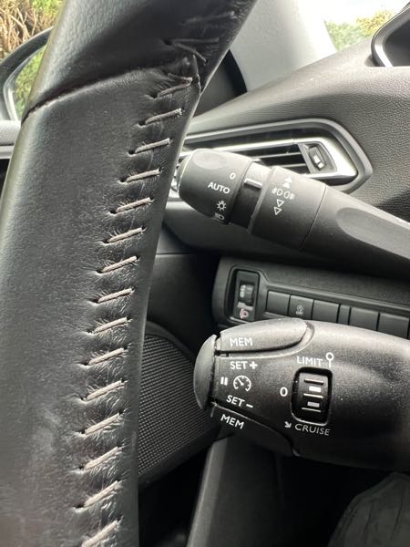 Peugeot 308 II (2) 1.2 PURETECH 110 S&amp;S 7CV STYLE