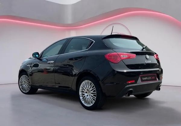 Alfa Romeo Giulietta 2.0 JTDm 170 ch SS Selective