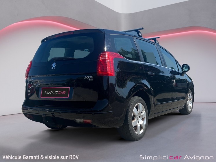 Peugeot 5008 BUSINESS 1.6 e-HDi 112ch FAP BMP6 BLUE LION 7pl
