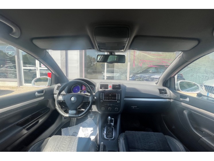 Volkswagen Golf DSG 2.0 T 16S FSI 230 GTI Pirelli