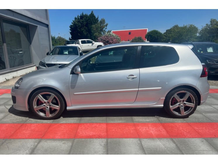 Volkswagen Golf DSG 2.0 T 16S FSI 230 GTI Pirelli