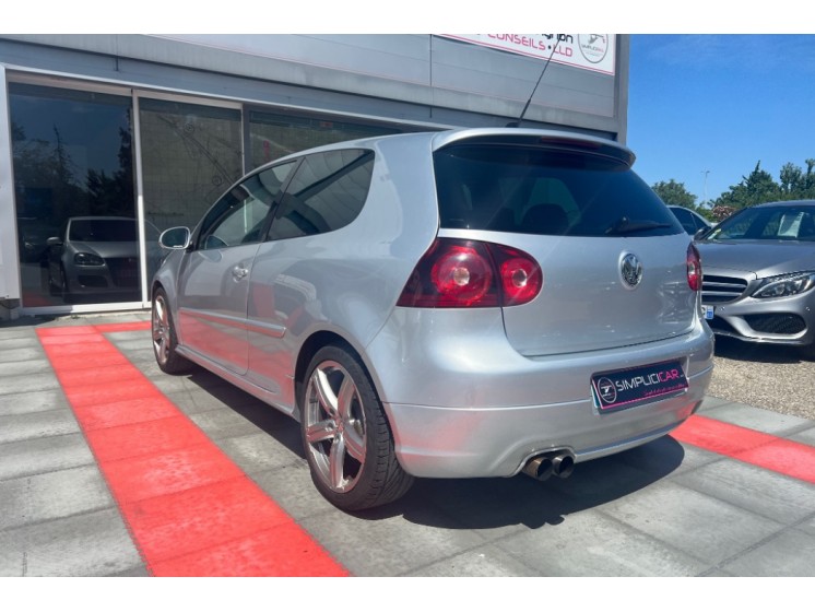 Volkswagen Golf DSG 2.0 T 16S FSI 230 GTI Pirelli