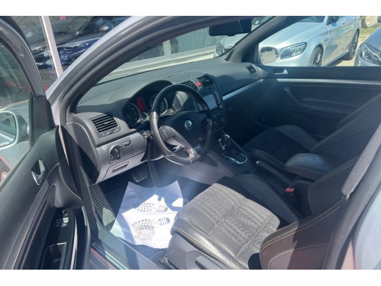Volkswagen Golf DSG 2.0 T 16S FSI 230 GTI Pirelli
