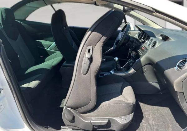 Peugeot 308 (2) CC 1.6 THP 156 FELINE