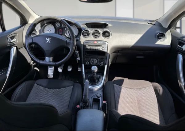 Peugeot 308 (2) CC 1.6 THP 156 FELINE
