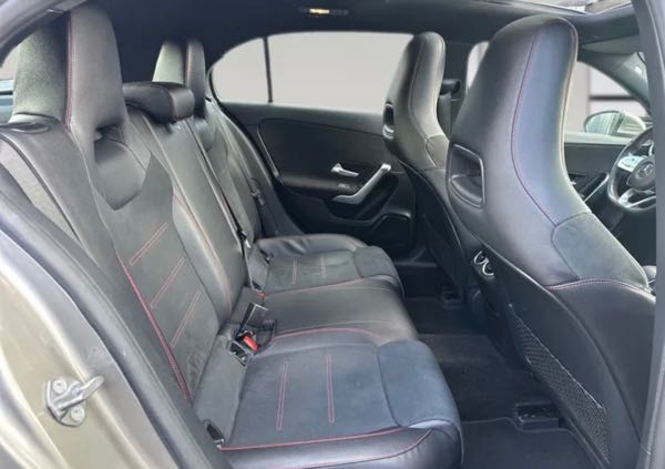 Mercedes-Benz Classe A IV BERLINE 180 D AMG LINE 7G-DCT