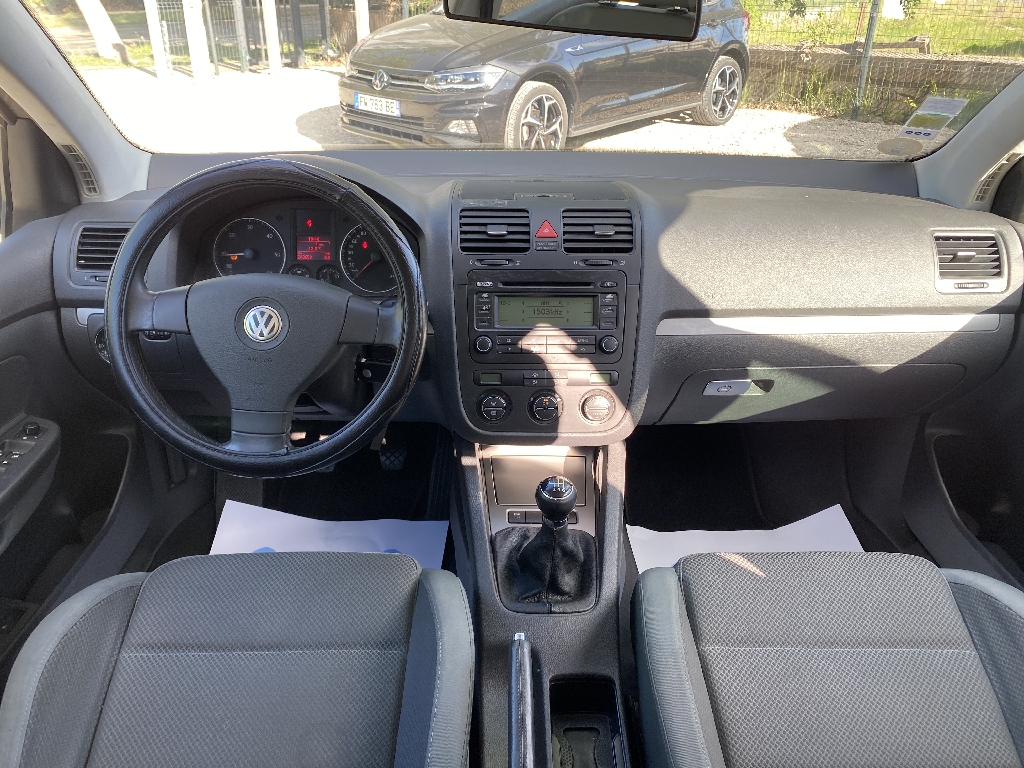 Volkswagen Golf 2.0 TDI 140CH Confort