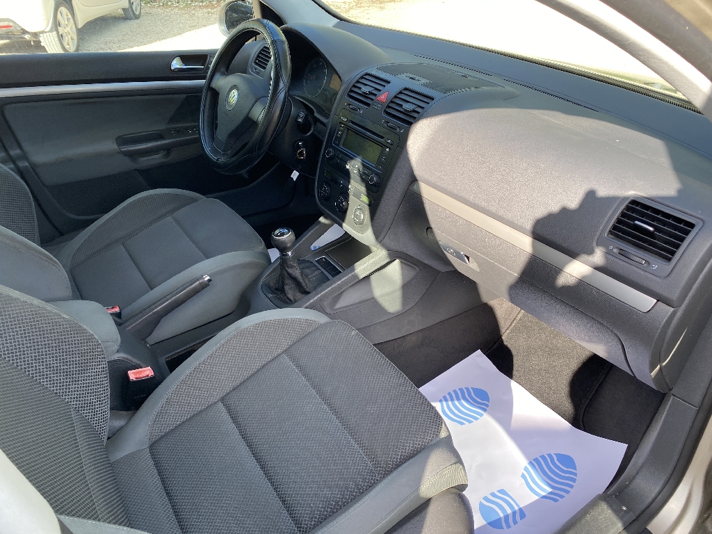 Volkswagen Golf 2.0 TDI 140CH Confort