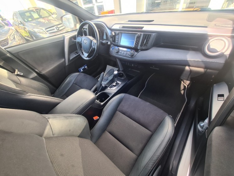 Toyota Rav 4 HYBRIDE 2018 2WD Black Edition 197ch