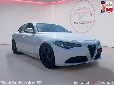 Alfa Romeo Giulia Super 2.2 180 ch