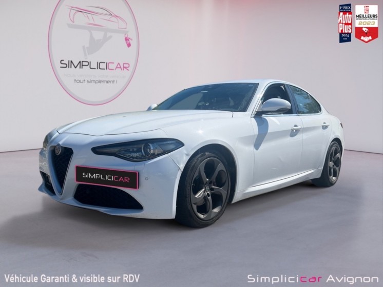 Alfa Romeo Giulia Super 2.2 180 ch