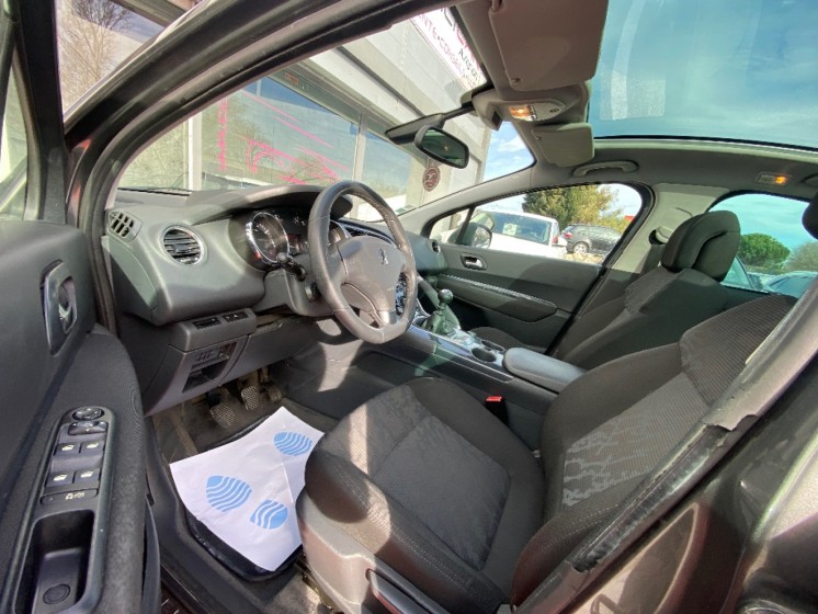 Peugeot 3008 1.6 THP 16V Féline 156ch
