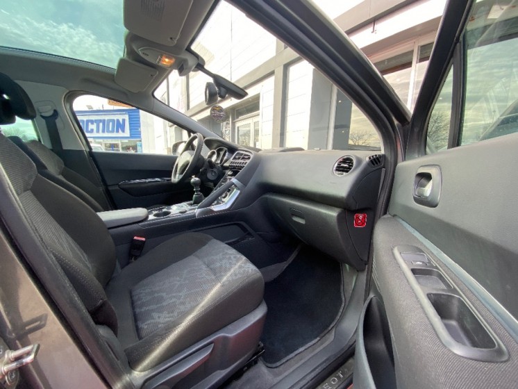 Peugeot 3008 1.6 THP 16V Féline 156ch