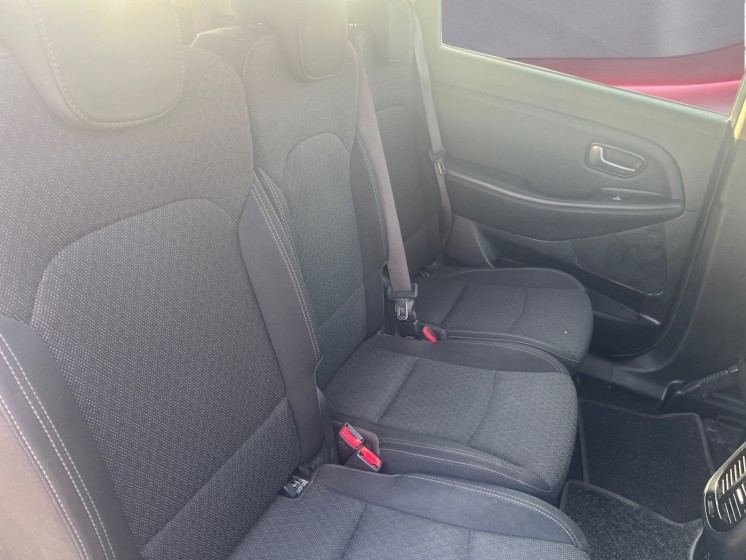 Kia Carens 115 ch 7 pl Motion 1.7 CRDi