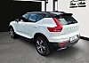 Volvo Xc40 awd 190 r-design geartronic 8 thumbnail