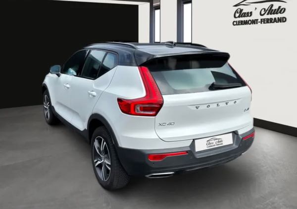 Volvo Xc40 awd 190 r-design geartronic 8