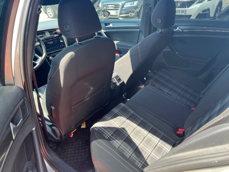 Volkswagen Golf BlueMotion Technology FAP DSG7 GTD 2.0 TDI 184