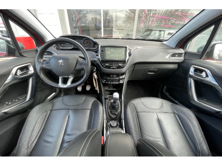 Peugeot 2008 feline titane BlueHDi 1.6 120ch BVM6