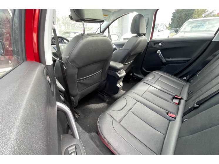 Peugeot 2008 feline titane BlueHDi 1.6 120ch BVM6