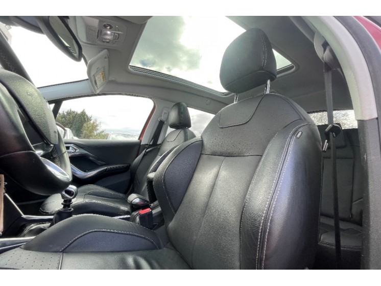 Peugeot 2008 feline titane BlueHDi 1.6 120ch BVM6