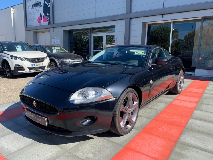 Jaguar Xk Coupe 4.2 - 304 A