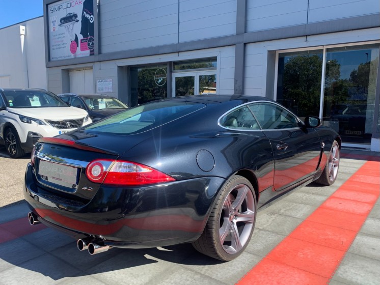 Jaguar Xk Coupe 4.2 - 304 A