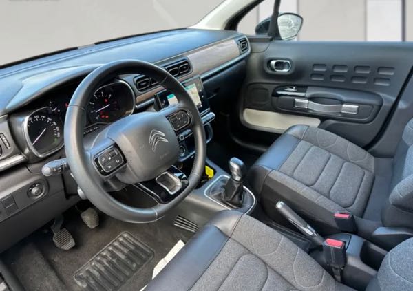Citroen C3 III 1.2 PURETECH SHINE PACK CAMERA GPS Démarrage sans clef