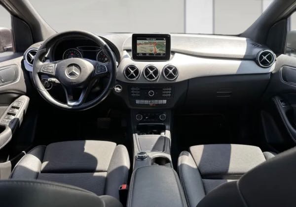 Mercedes-Benz Classe B II (2) 180 D SENSATION 7G-DCT