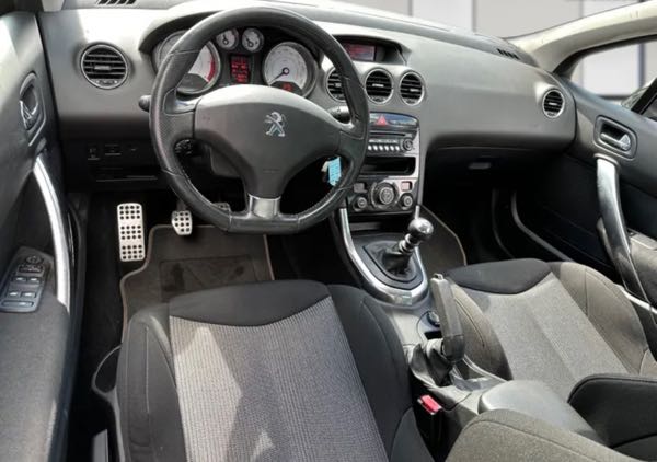 Peugeot 308 (2) cc 1.6 e-hdi 112 sport pack bv6