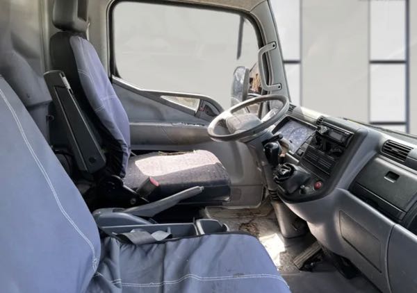 Mitsubishi Canter 3c13n empattement
