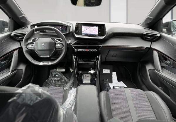 Peugeot 208 GT ii 1.2 puretech 130 GT s&s eat8