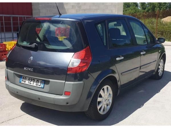 Renault Scenic II 1.9 dCi 1870cm3 131cv