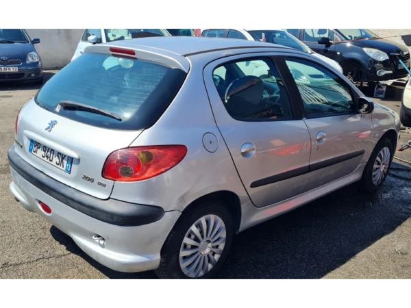 Peugeot 206+ 1. 4 HDi eco 70 1398cm3 68cv