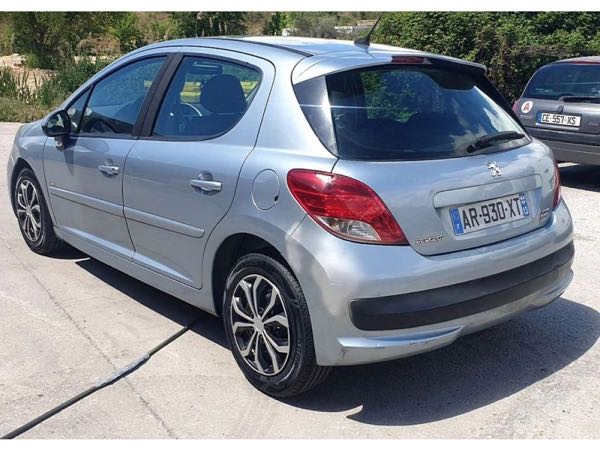 Peugeot 207 1.6 HDi 1560cm3 90cv