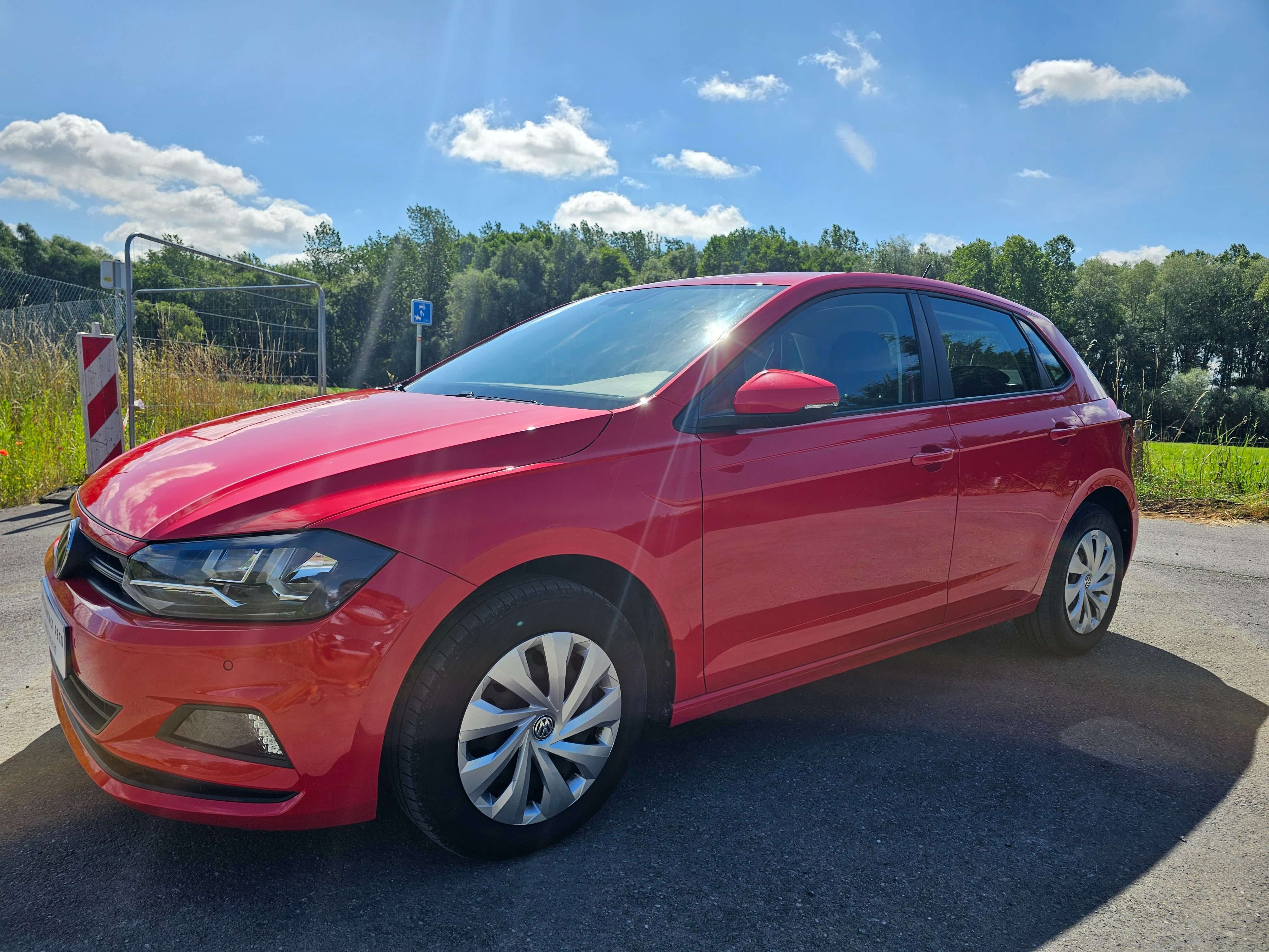 Volkswagen Polo ESSENCE / 5 PORTES / GARANTIE