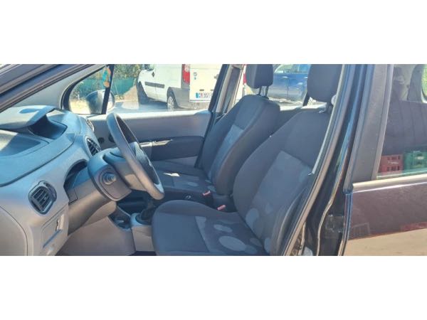 Renault Grand Modus / 1.5 dCi 1461cm3 65cv