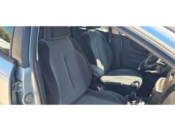 Citroen C4 I 1.6 HDi 1560cm3 109cv
