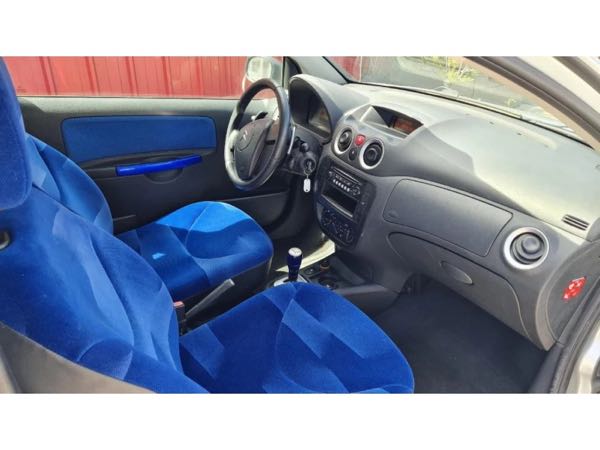 Citroen C2 Citroën C2 1.4 1360cm3 73cv