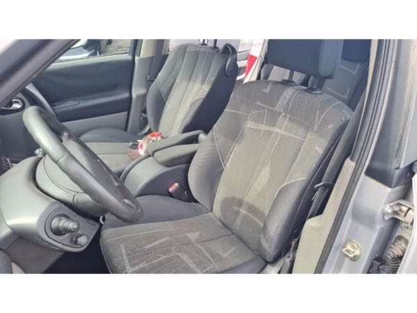 Renault Grand Scenic II 1.9 dCi 1870cm3 120cv